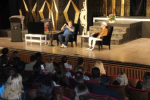 Sahne Tozu Tiyatrosu bünyesinde faaliyet gösteren Actor Club tarafından “International