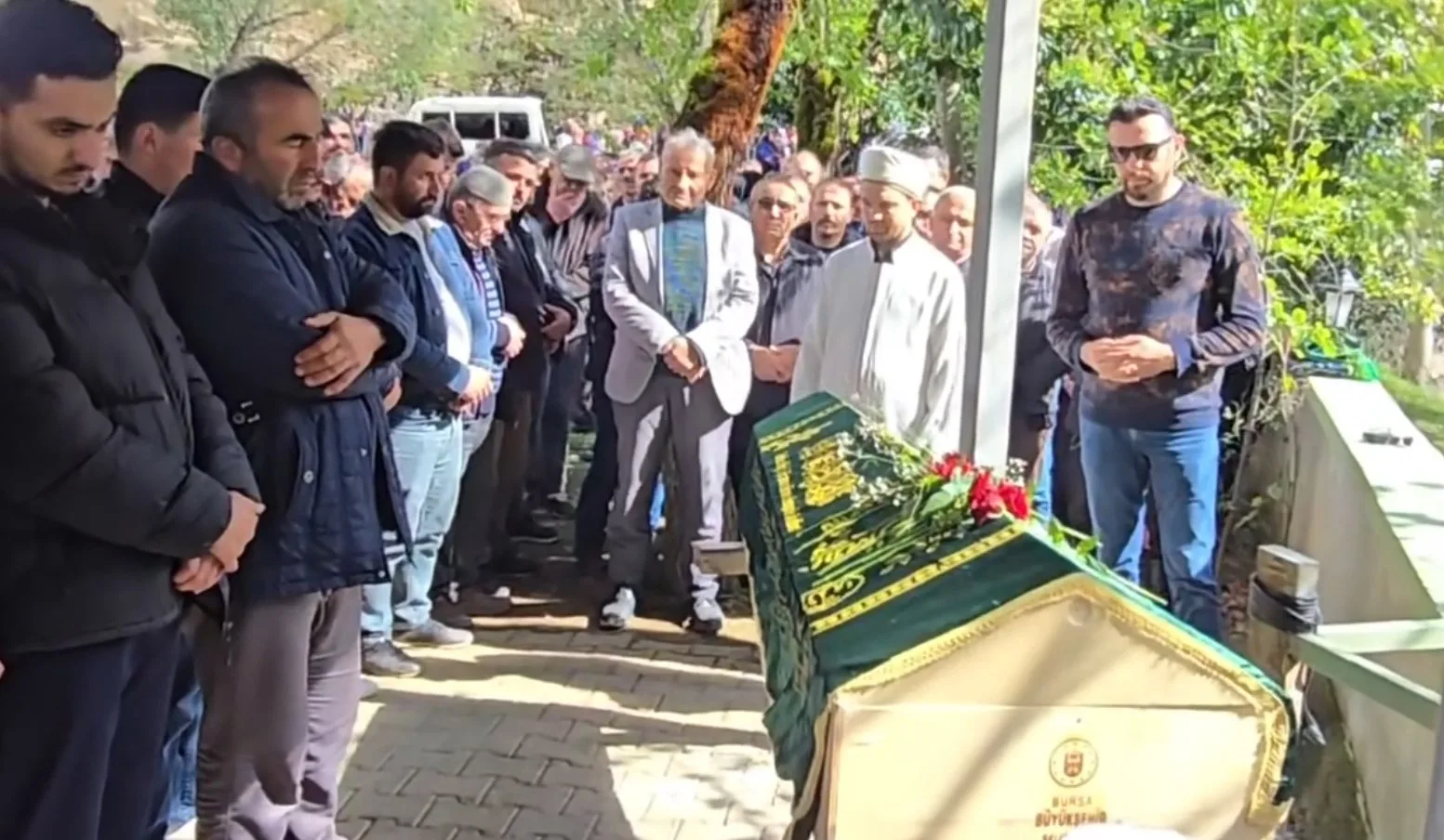 Bursa’nın Gemlik ilçesinde sahne aldığı sırada kalp krizi geçiren Giresunlu