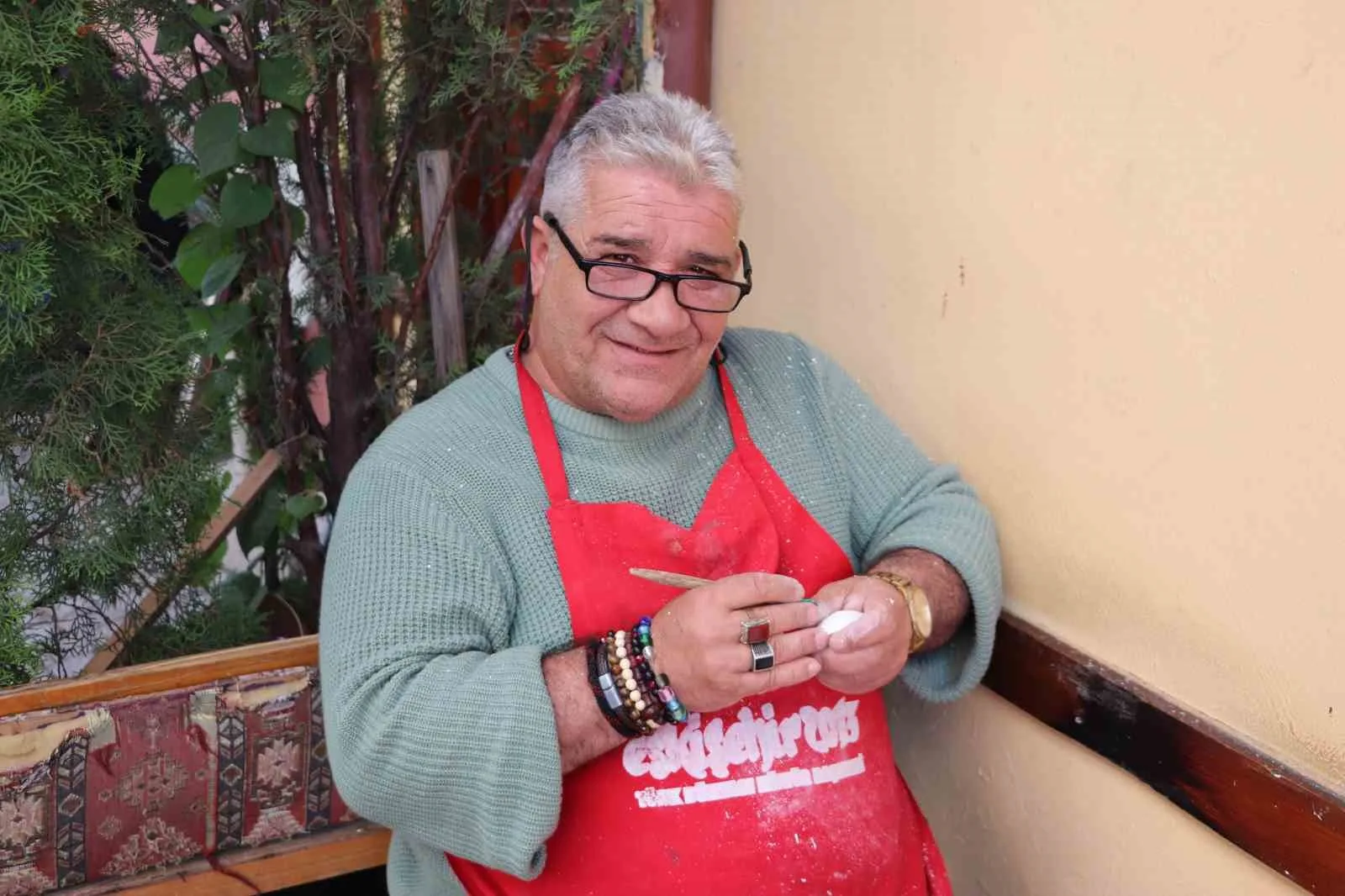 Eskişehir’de lüle taşı ustası Abdurezzak Seyfi Aktaş, gerçek lüle taşının