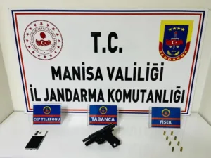 Manisa’nın Salihli ilçesinde jandarma ekiplerinin durumundan şüphelenerek durdurduğu bir kişinin
