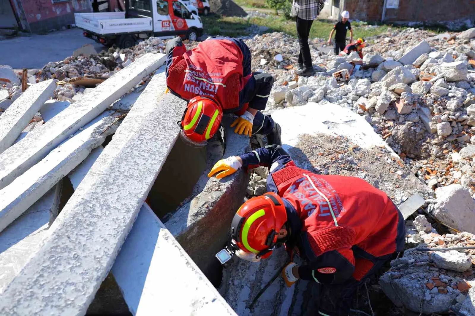 Samsun Büyükşehir Belediyesi tarafından afetlere karşı farkındalık oluşturmak amacıyla deprem