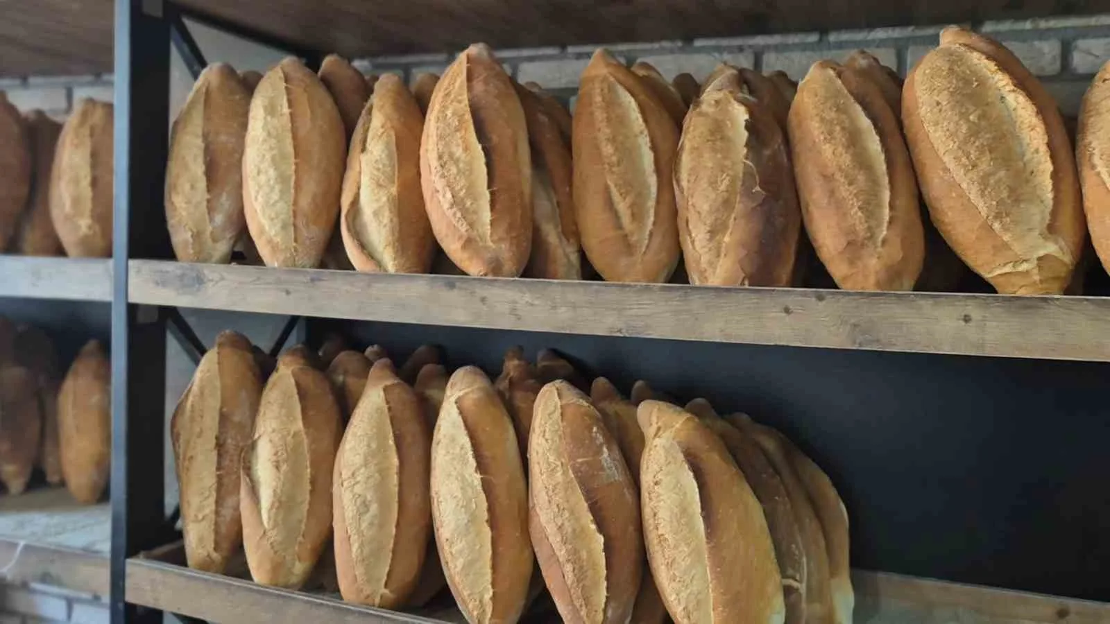 Samsun’da 210 gram somun ekmeğin fiyatı 12,5 TL’den 15 TL’ye