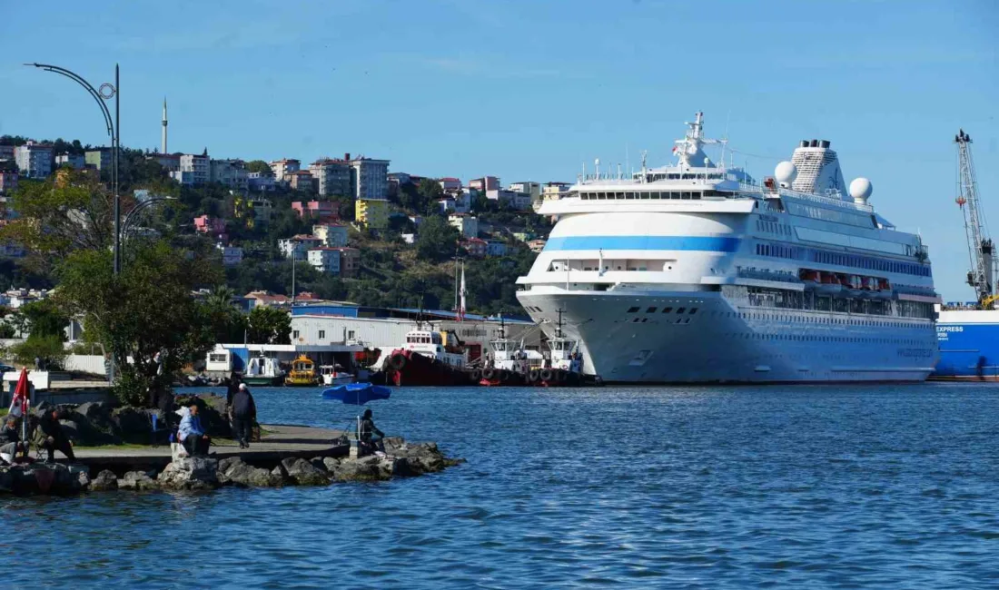 Türkiye ile Rusya arasındaki deniz turizmi trafiği sürüyor. Rusya’nın Soçi