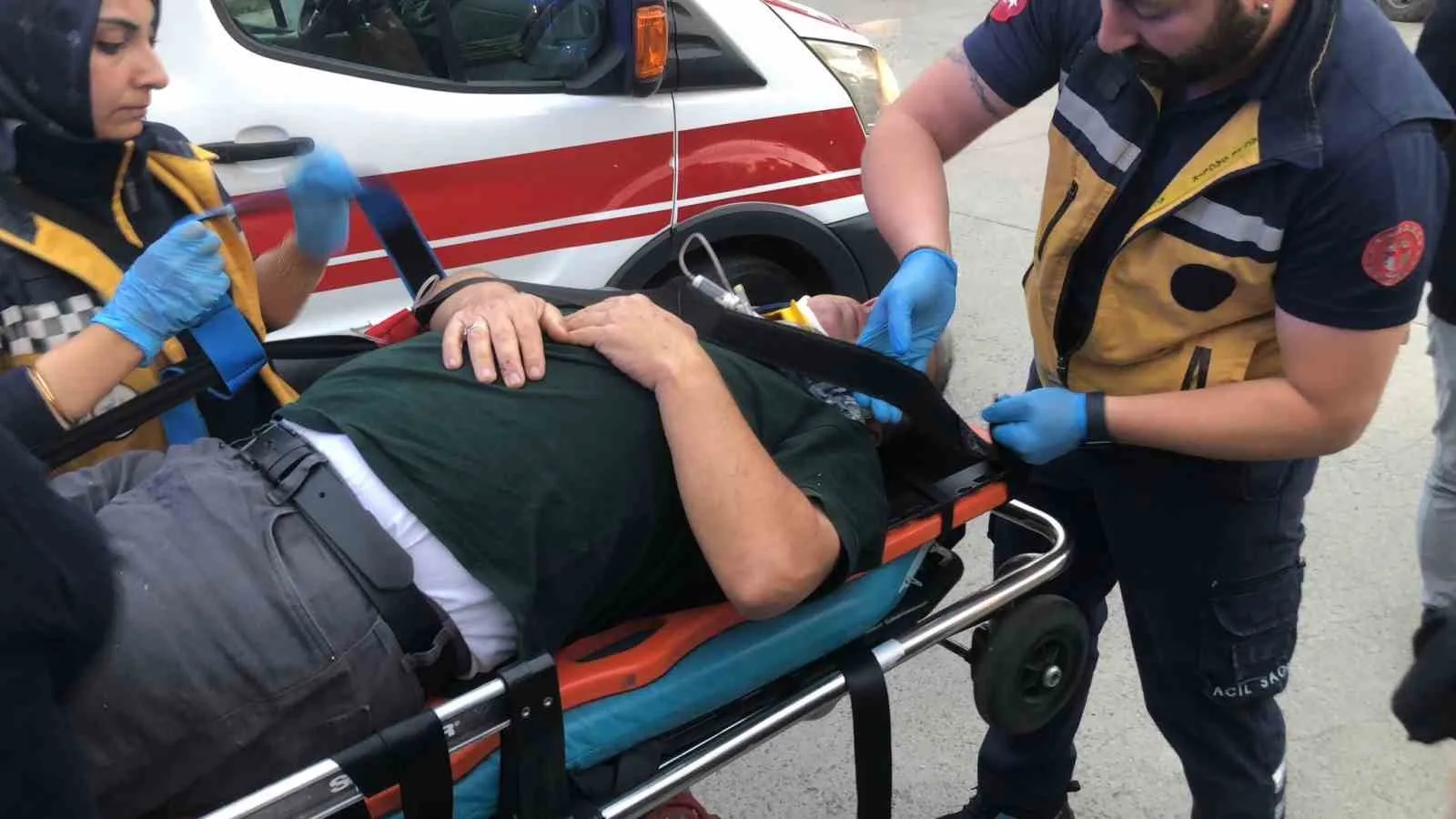 SAMSUN (İHA) – Samsun’un İlkadım ilçesinde otomobil ile hafif ticari