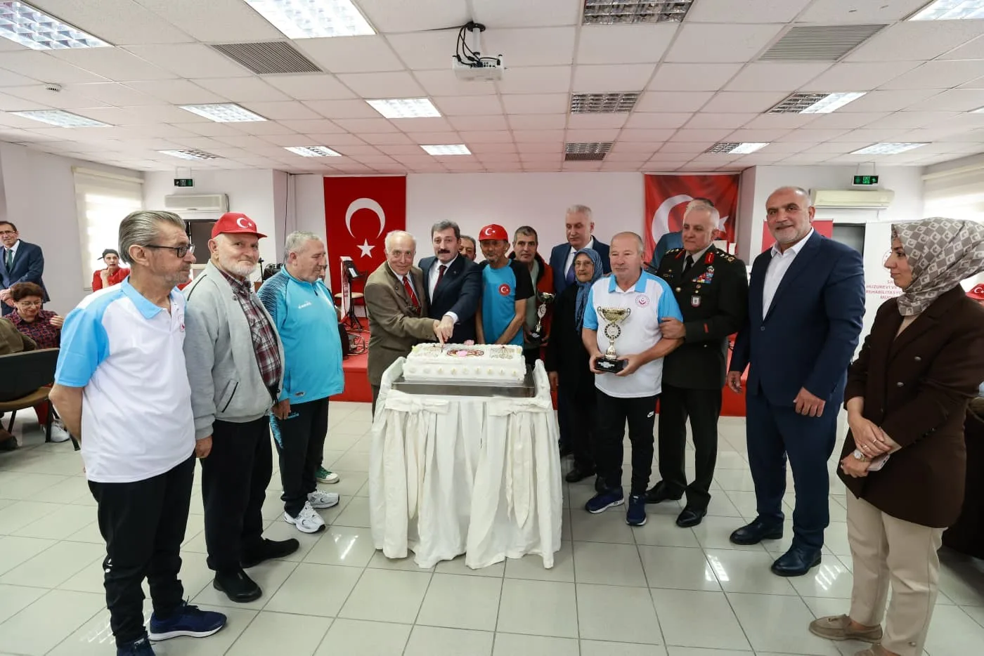 Samsun’da “Dünya Yaşlılar Günü”, protokolünün katılımıyla Huzurevi, Yaşlı Bakım ve