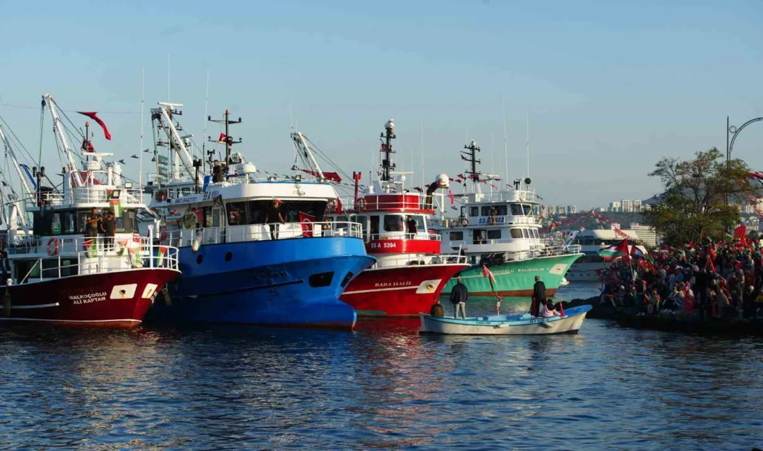 Samsun’da onlarca gemi ve tekne, Filistin’e destek amacıyla Samsun Limanı’nda