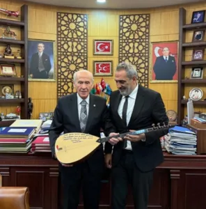Türk Halk Müziği Sanatçısı Yavuz Bingöl, Milliyetçi Hareket Partisi (MHP)