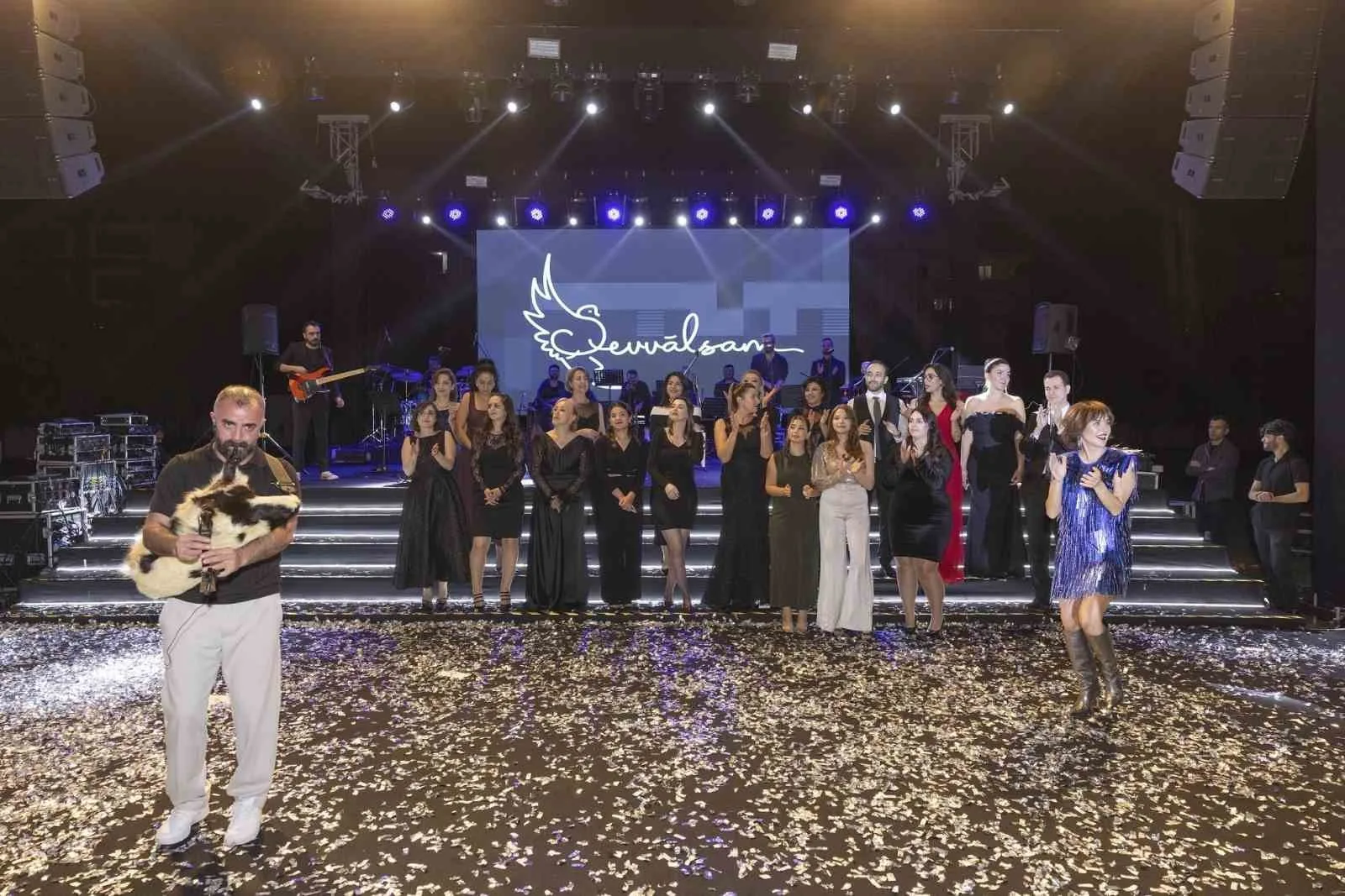 SANKO Okulları’nın eğitim-öğretimdeki 25’inci yılı dolayısıyla kutlama programı düzenlendi. SANKO