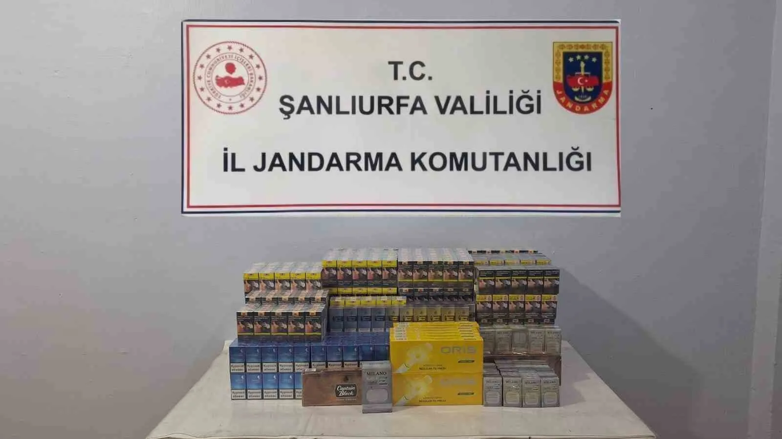 Şanlıurfa’da jandarma ekipleri tarafından gümrük kaçağı cep telefonu, çay ve