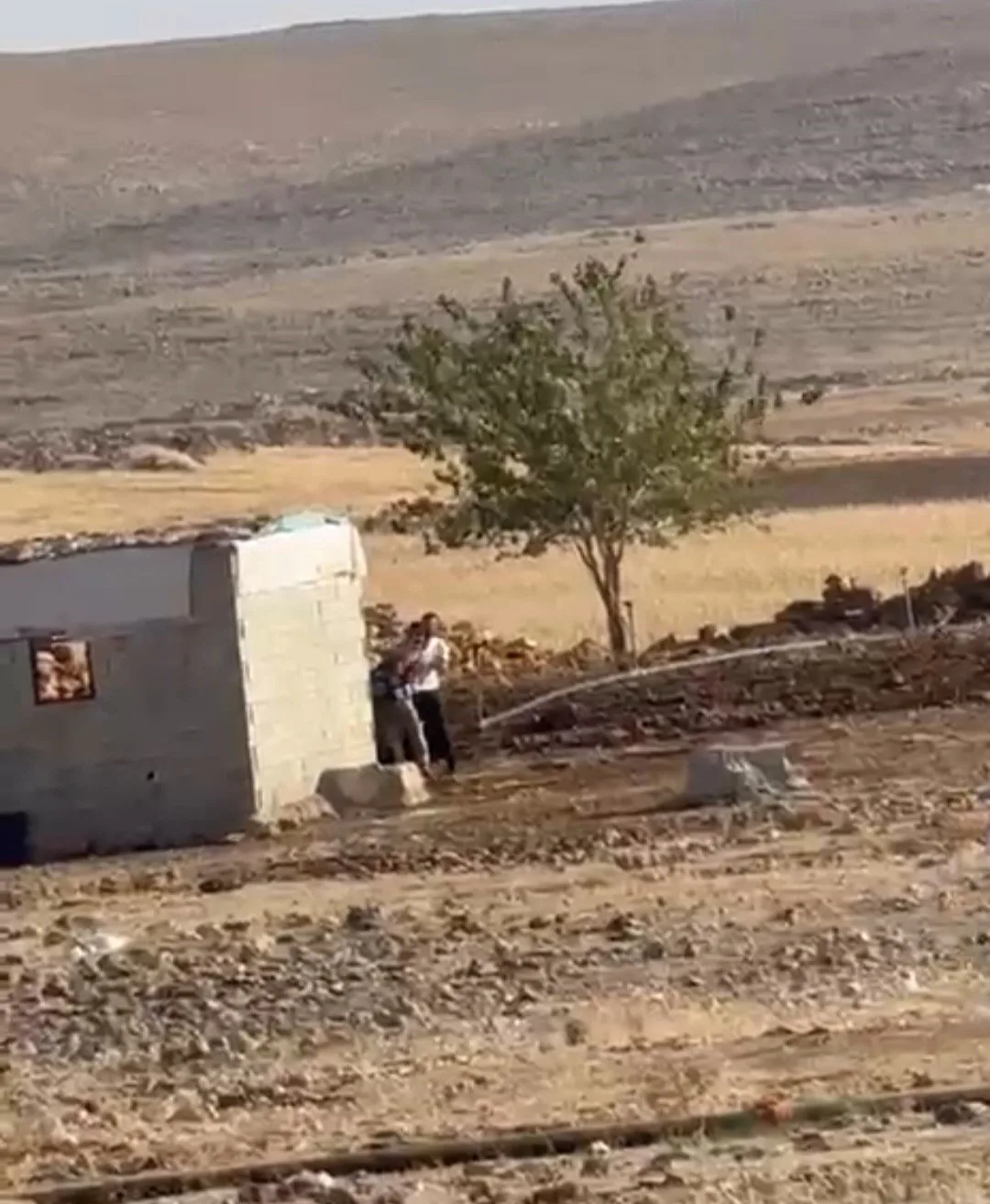 Şanlıurfa’nın Siverek ilçesinde iki aile arasında yaşanan silahlı çatışma, cep