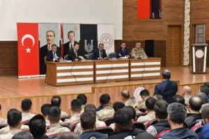 Şanlıurfa Valisi Hasan Şıldak başkanlığında ’Okul ve Okul Çevresi Güvenliği’
