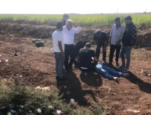 Şanlıurfa’nın Akçakale ilçesinde, otomobilin devrilmesi sonucu meydana gelen trafik kazasında