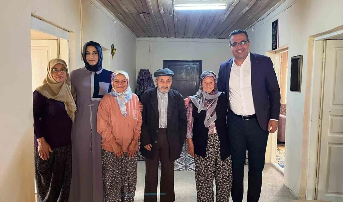 1 Ekim Dünya Yaşlılar Günü dolayısıyla Sarıgöl Kaymakamı Halil Dalak