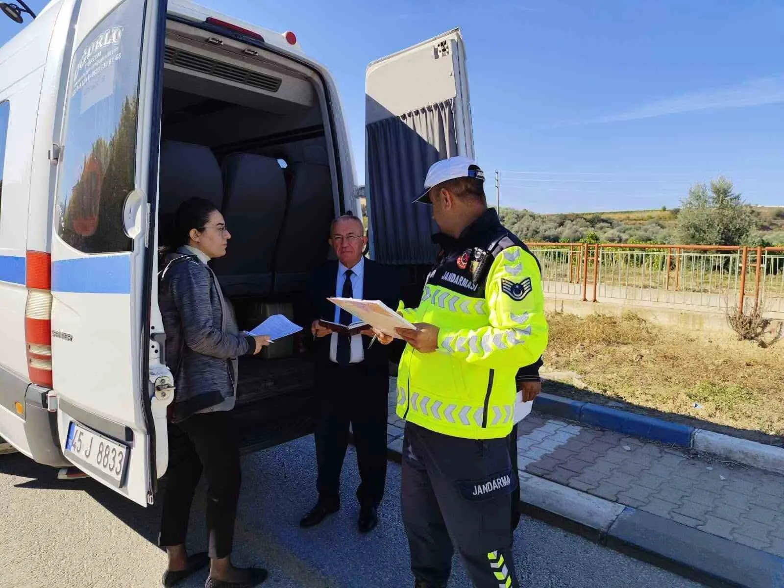 Manisa’nın Sarıgöl ilçesinde öğrencilerin güvenle okullarına ve evlerine ulaştırılması amacıyla