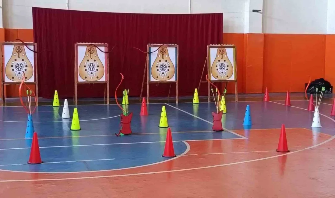 Sarıgöl Gençlik ve Spor İlçe Müdürlüğü tarafından açılan okçuluk kursuna
