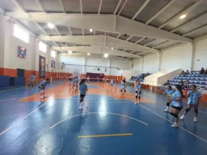 0 mağlup oldu. Sarıgöl Gençlik ve Spor Kompleksi Spor Salonu’nda