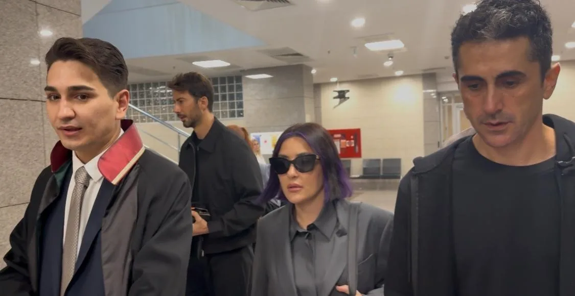 Şarkıcı Melek Mosso, 2 yıl önce evlendiği oyuncu ve model
