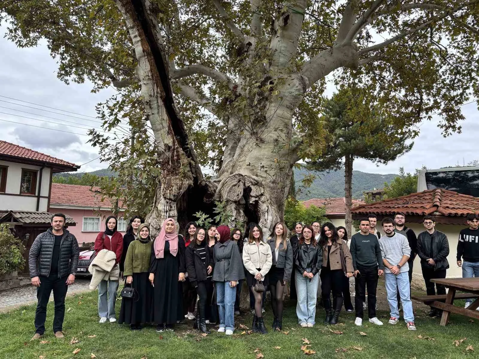 Sakarya Büyükşehir Belediyesi tarafından öğrencilere yönelik düzenlenen tanıtım gezileri devam