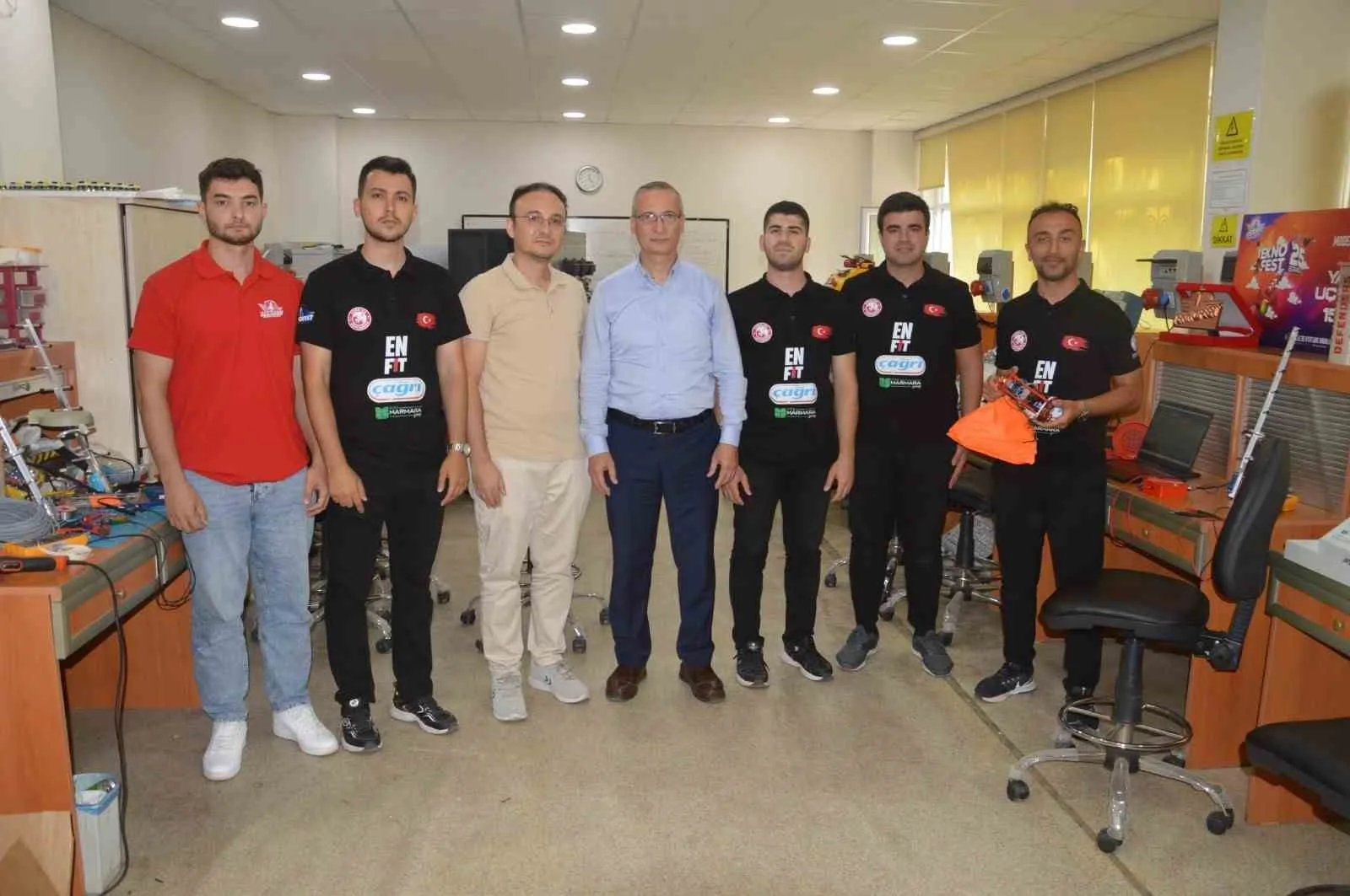 Sakarya Üniversitesi (SAÜ) Milli Teknoloji Geliştirme Topluluğu bünyesinde çalışmalarını sürdüren