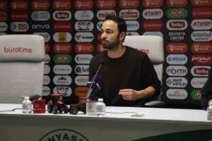 Kocaelispor Teknik Direktörü Selçuk İnan, Konyaspor maçının ardından yaptığı açıklamada,