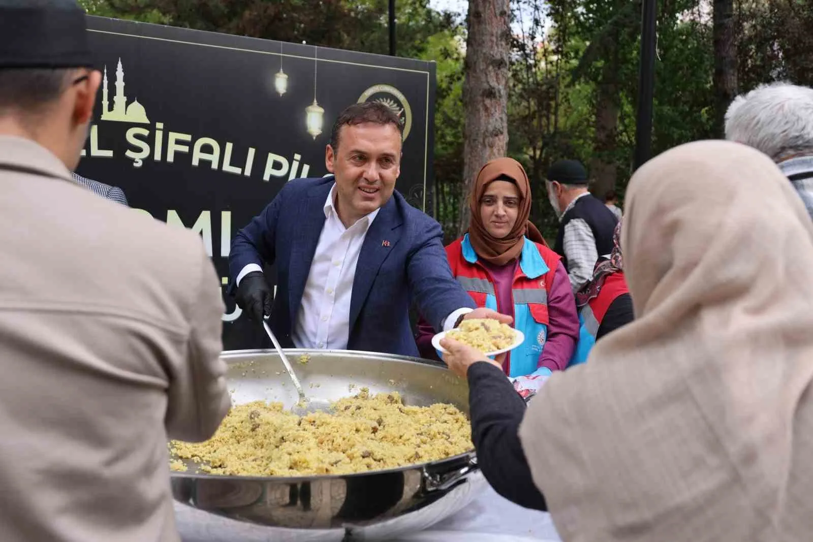 Bilecik Valisi Faik Oktay Sözer, Şeyh Edebali Külliyesi’nde düzenlenen geleneksel