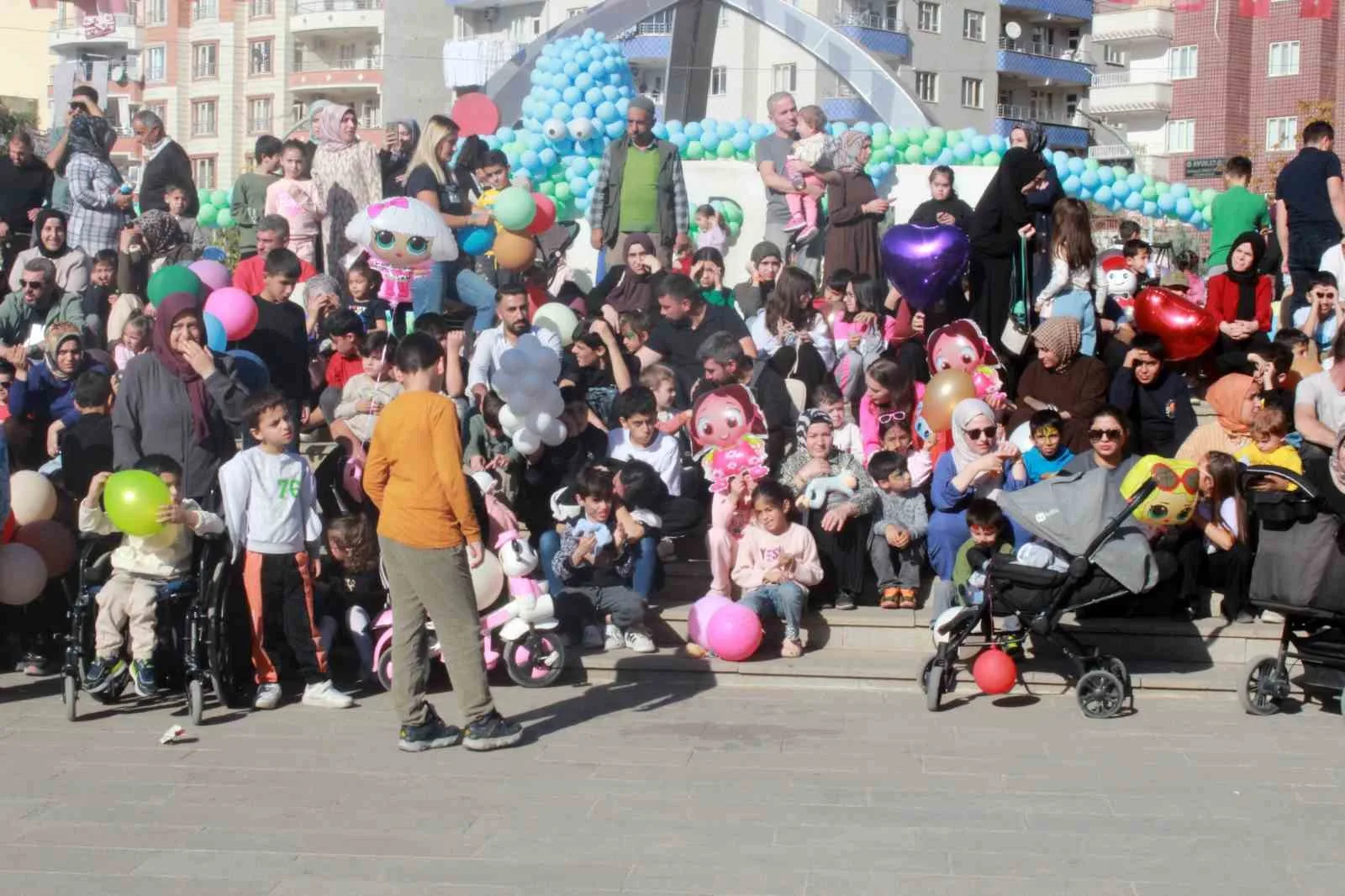 Siirt Aile ve Sosyal Hizmetler İl Müdürlüğü öncülüğünde düzenlenen “Bir