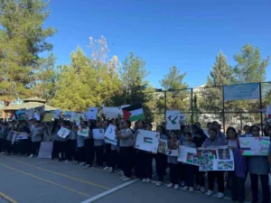Siirt’in Kurtalan ilçesindeki Selahaddin Eyyubi Ortaokulu öğretmen ve öğrencileri, Gazze