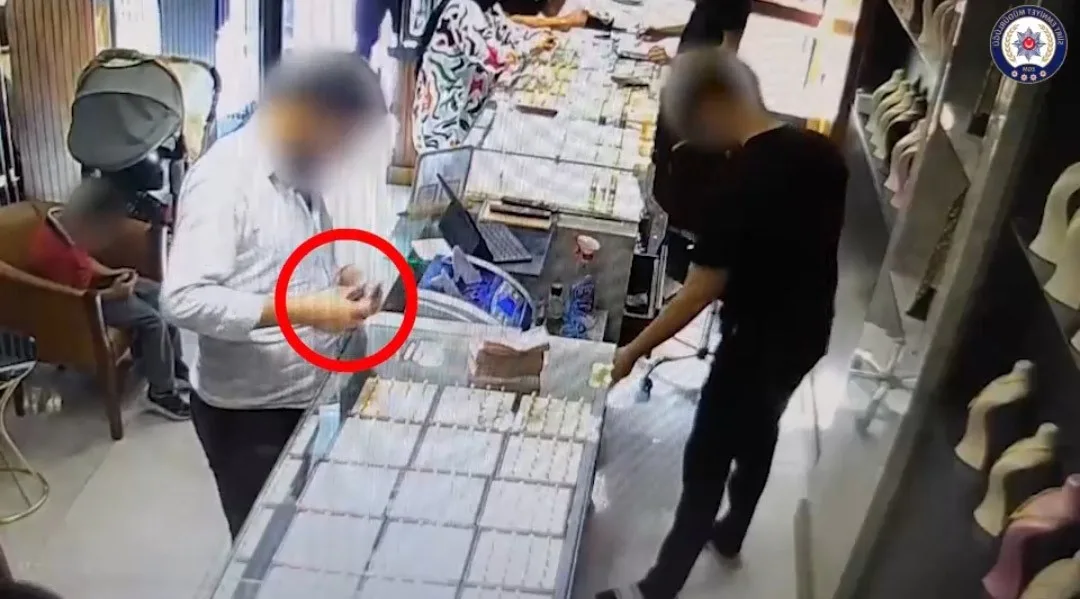 Siirt’te bir kuyumcuya sahte altın satmaya çalışan 3 şüpheli, polis