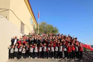 Siirt’in Eruh ilçesine bağlı Dağdöşü köyünde, kırsalda eğitim gören öğrencilerin