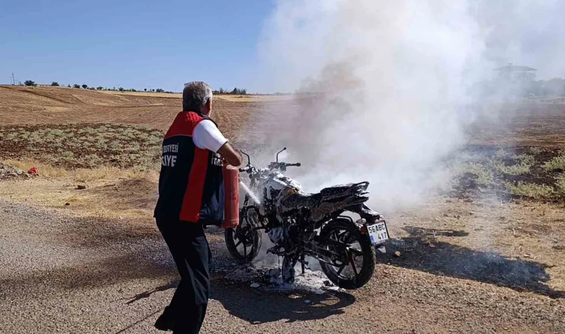 Siirt’te seyir halindeki bir motosiklet, alev alarak yandı. Olayda ölen