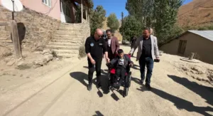 Hakkari’nin Yüksekova ilçesinin İran sınırında yer alan Çobanpınar köyünde yaşayan