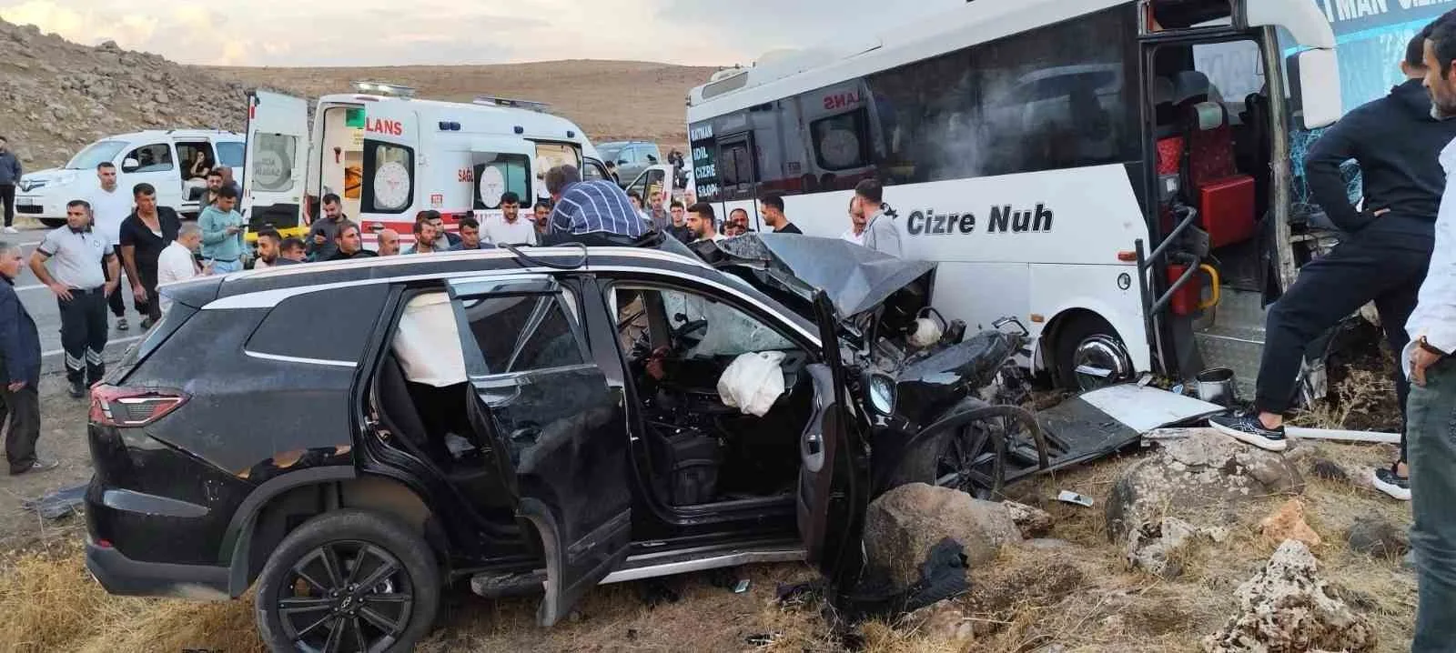 Şırnak’ın İdil ilçesi ile Cizre arasındaki karayolunda yolcu otobüsü ile