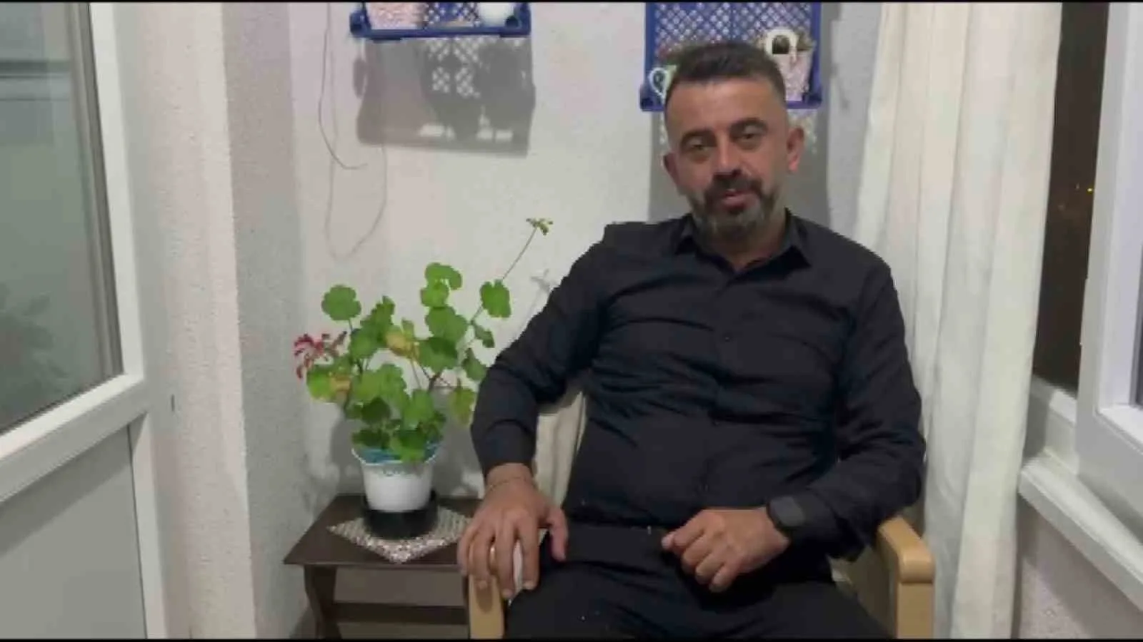 Sivas’ta hava sıcaklıklarının düşmesiyle birlikte yüksek kesimlerde kar yağışı başladı.