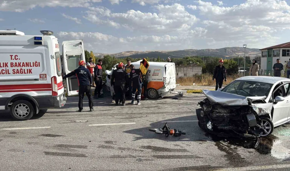 Sivas’ta 3 aracın karıştığı kazada 1 kişi öldü, 2’si çocuk