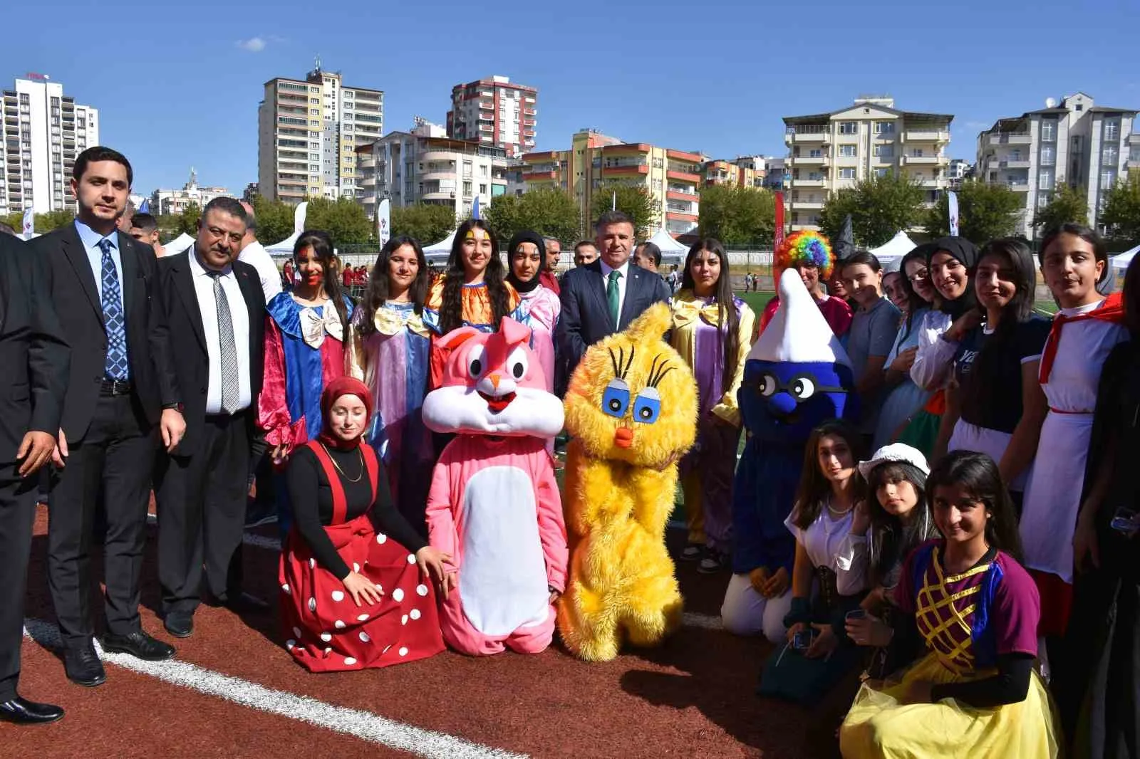 Şanlıurfa’nın Siverek ilçesinde, 4007 TÜBİTAK Bilim Şenliği kapsamında düzenlenen etkinlikler