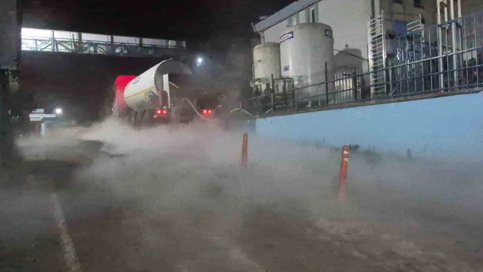 Bartın’da hastane önünde sızan oksijen benzerine korku filmlerde rastlanan görüntülere