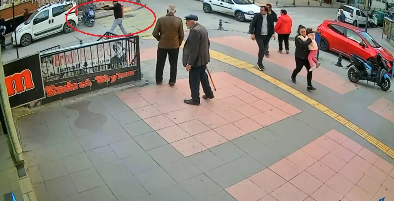 Çankırı’da husumetli olduğu kişiye sokak ortasında defalarca ateş eden şahıs