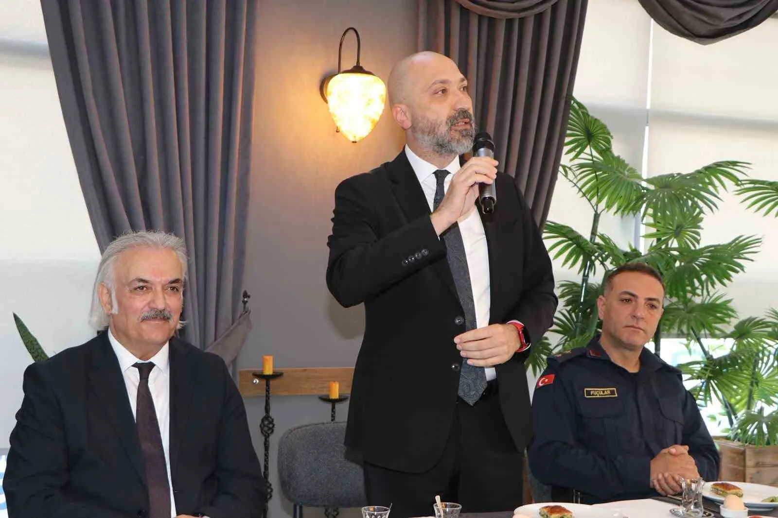 19 Ekim Muhtarlar Günü nedeniyle Söke Belediyesi, mahalle muhtarlarını kahvaltılı