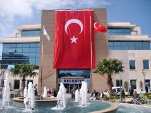 Söke Belediyesi’nde bazı müdürlüklerde görev değişiklikleri yaşanırken, yeni kurulan birimlere