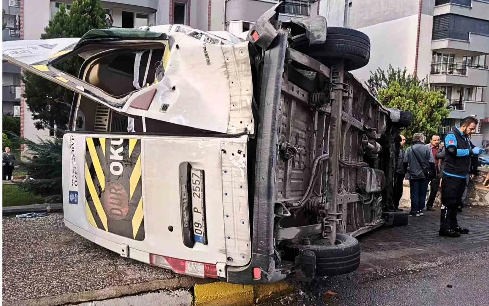 Söke’nin Yenikent Mahallesi İsmet İnönü Caddesi üzerinde sabah saatlerinde iki