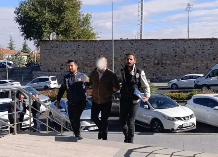 Nevşehir’de sosyal medyadan yanıltıcı bilgi yayan şahıs tutuklandı. Edinilen bilgilere