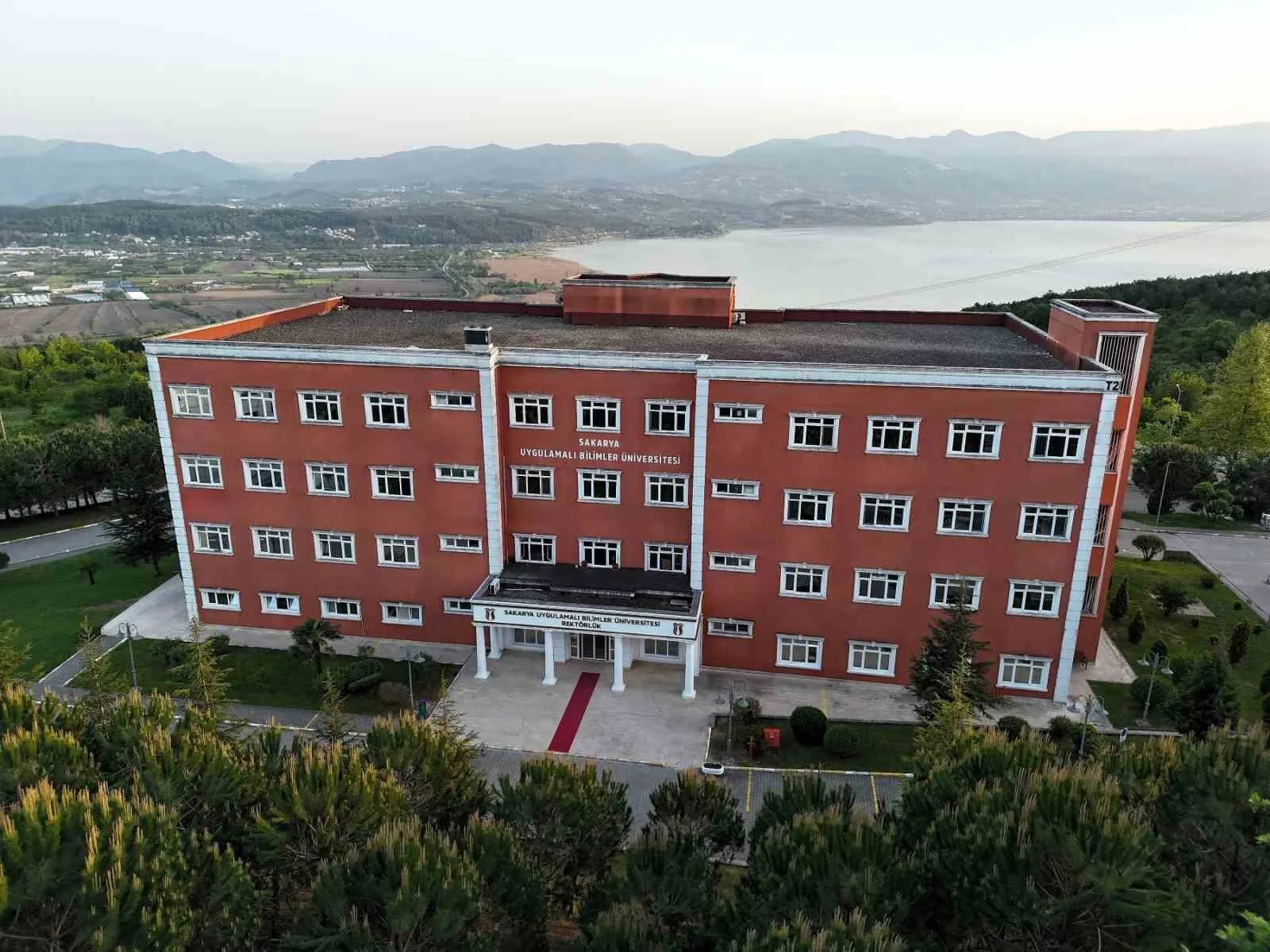 SUBÜ, URAP Araştırma Laboratuvarı tarafından hazırlanan üniversite sıralaması listesinde bir