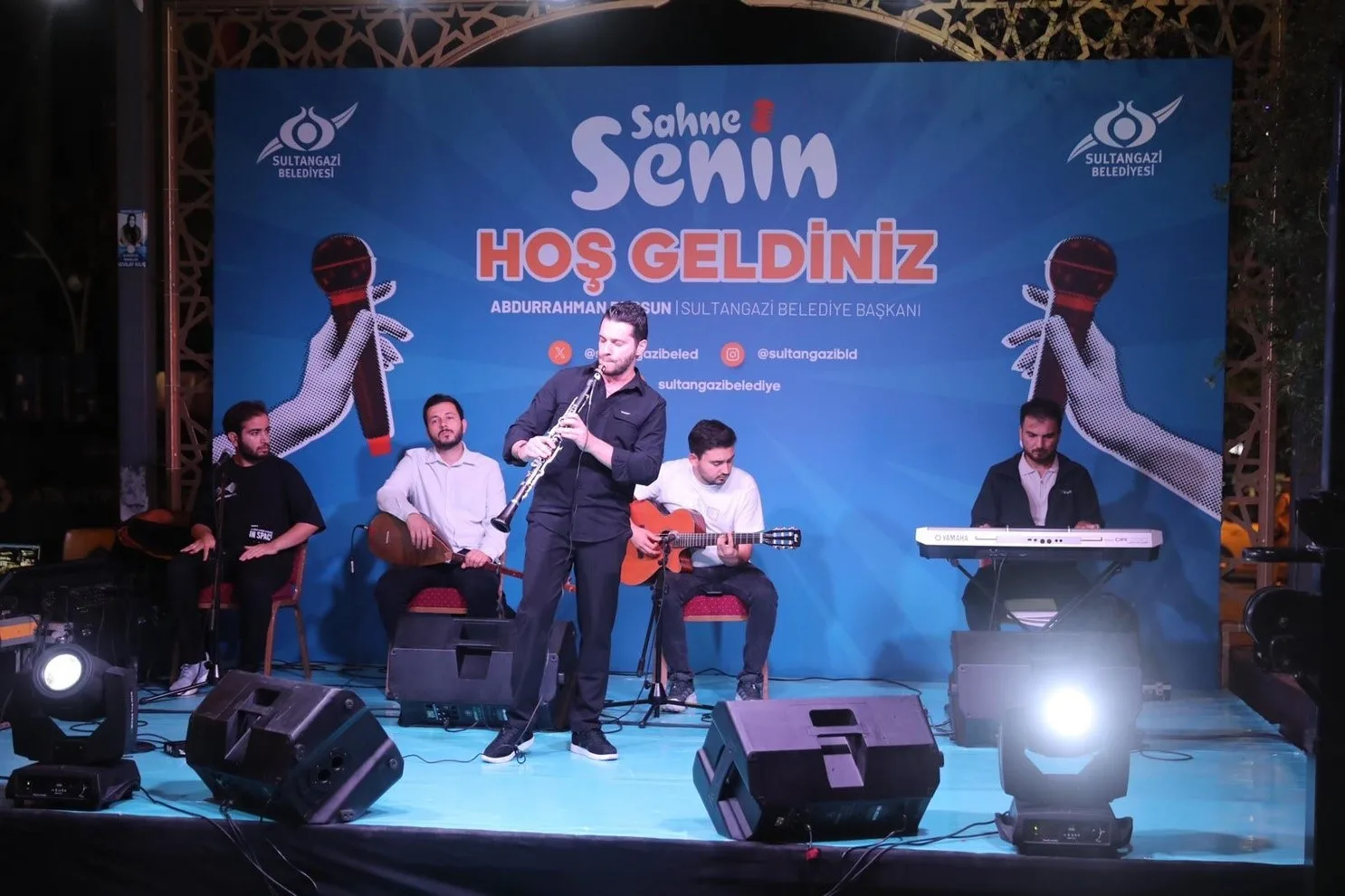 Sultangazi Belediyesi, ’Sahne Senin’ etkinliğiyle genç yeteneklere performanslarını sergileme imkanı