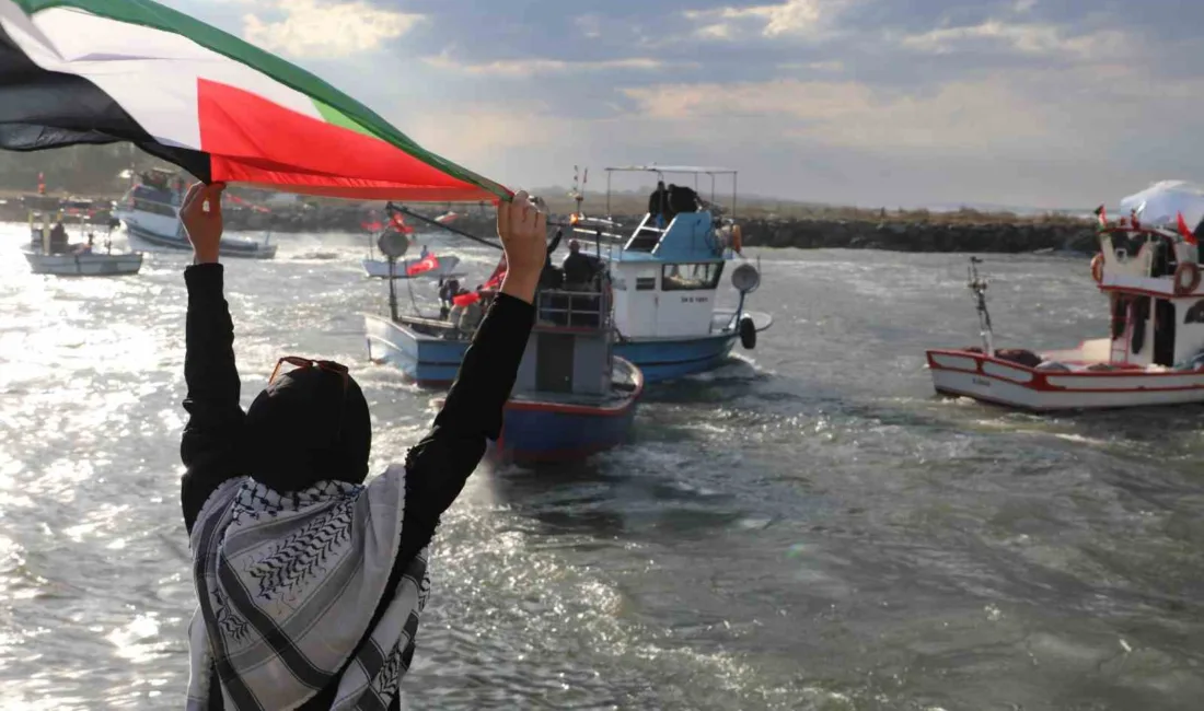 Sakarya’nın Karasu ilçesinde İsrail’in Gazze’de devam eden soykırımları kınanarak, ablukayı