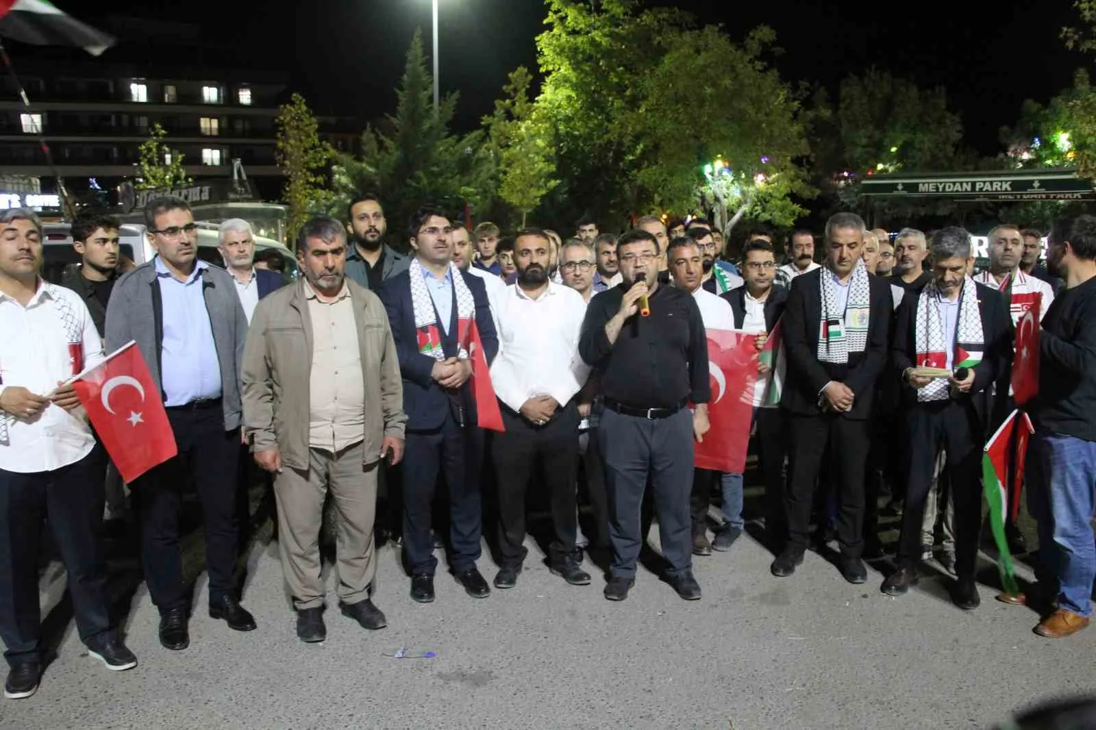 Sumud filosuna yapılan saldırılar sonrası Türkiye’nin birçok şehrinde vatandaşlar sokaklara