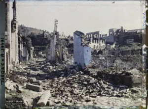 Yunan işgali sonrası harabeye dönen ve yeniden inşa süreciyle Aytepe