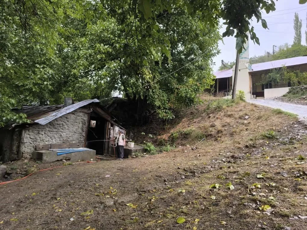 Adana’nın Saimbeyli ilçesinde tarihi un değirmeninde çıkan yangın, mahalle imamının