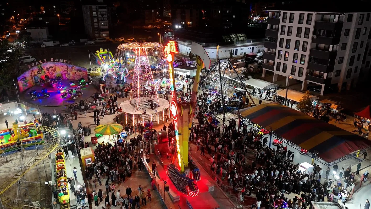 Yenişehir Belediyesi tarafından düzenlenen Tarihi Yenişehir Panayırı, yoğun ilgi gördü.