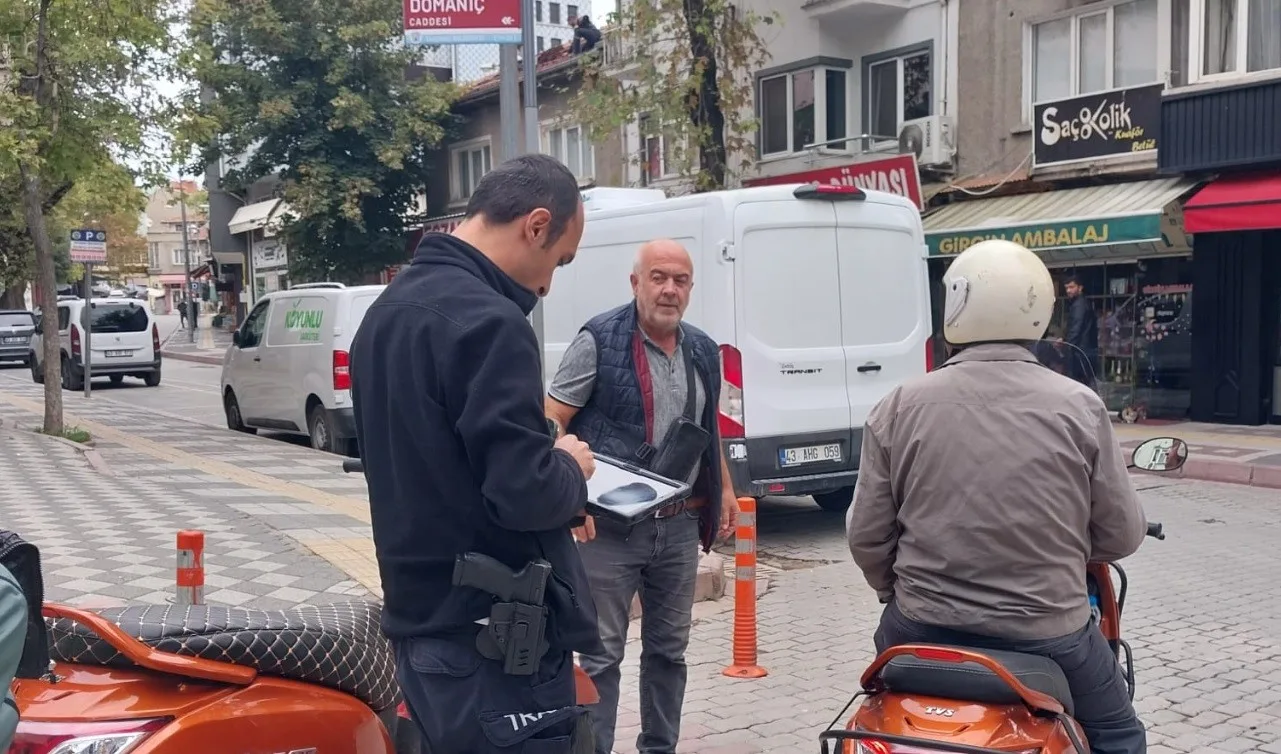 Kütahya’nın Tavşanlı ilçesinde hafta sonu trafik ekipleri uygulamalara erken saatlerde