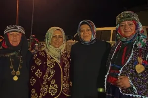 Kütahya’nın Tavşanlı ilçesine bağlı Çıkrıcak köyünde kültürlerine ve geleneklerine sahip
